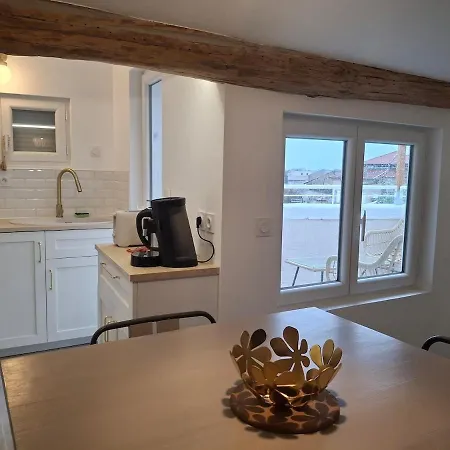 Cocoo'nimes Avec Terrasse Apartmán Nîmes