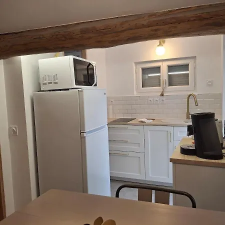 Cocoo'nimes Avec Terrasse Apartmán